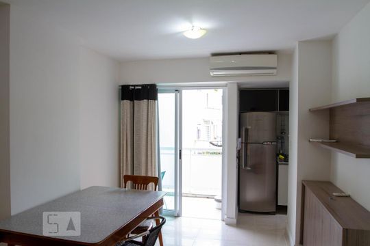 Sala de apartamento à venda com 2 quartos, 71m² em Jardim Botânico, Rio de Janeiro