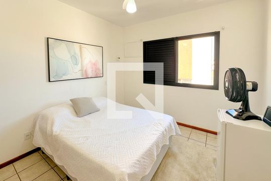 Quarto de apartamento para alugar com 1 quarto, 65m² em Canasvieiras, Florianópolis