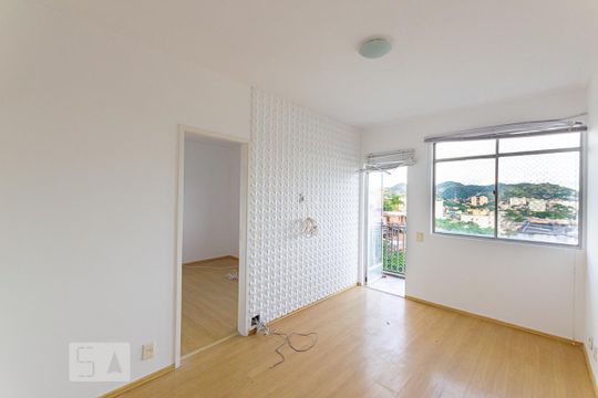 Sala de apartamento à venda com 1 quarto, 40m² em Fonseca, Niterói