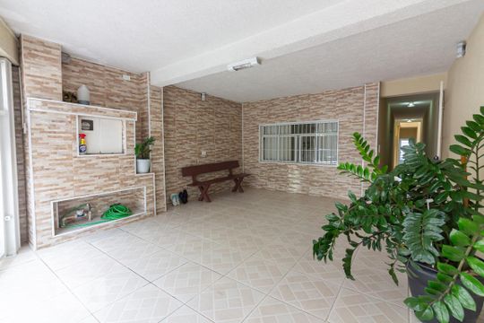 Garagem de casa à venda com 3 quartos, 250m² em Jardim das Flores, Osasco
