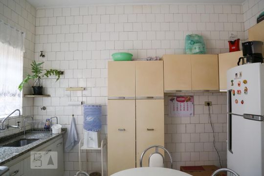 Cozinha de casa para alugar com 2 quartos, 112m² em Jabaquara, São Paulo