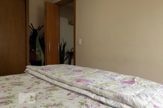 Quarto 2 de apartamento para alugar com 2 quartos, 70m² em Vila Mascote, São Paulo