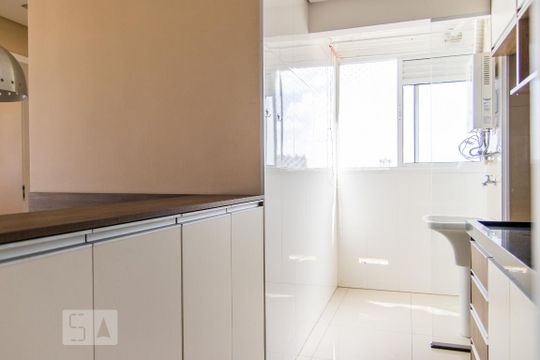 Cozinha de apartamento para alugar com 2 quartos, 46m² em Parque João Ramalho, Santo André