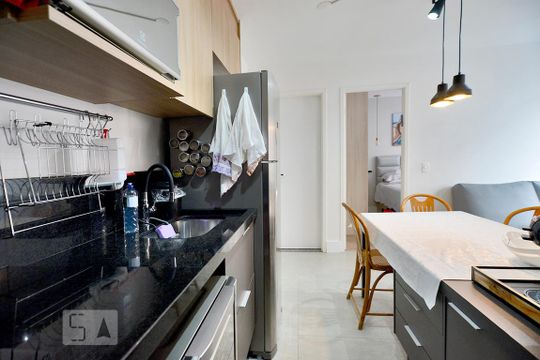 Cozinha de apartamento à venda com 2 quartos, 34m² em Barra Funda, São Paulo