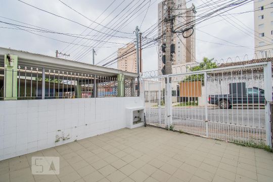 Garagem de casa à venda com 3 quartos, 110m² em Vila Santo Estéfano, São Paulo