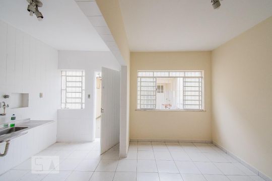 Cozinha de casa à venda com 3 quartos, 110m² em Vila Santo Estéfano, São Paulo