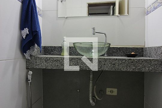Lavabo 1 de casa à venda com 3 quartos, 350m² em Rudge Ramos, São Bernardo do Campo