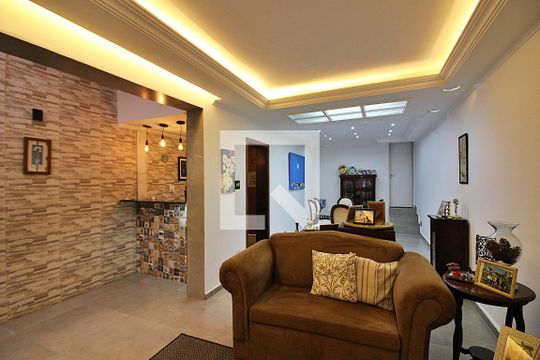 Casa à venda com 3 quartos, 350m² em Rudge Ramos, São Bernardo do Campo