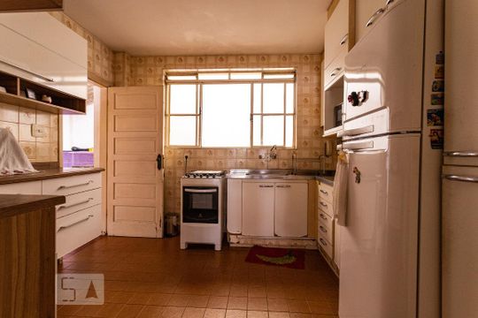 Cozinha de casa para alugar com 3 quartos, 300m² em Vila Mariana, São Paulo