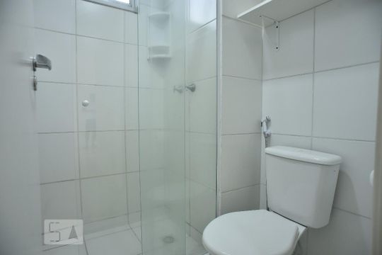 Banheiro de apartamento à venda com 2 quartos, 51m² em Taquara, Rio de Janeiro