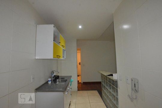 Cozinha de apartamento à venda com 2 quartos, 49m² em Irajá, Rio de Janeiro