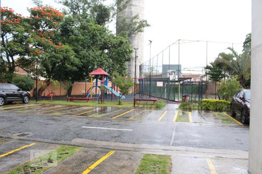 Área Comum - Playground e Quadra de apartamento para alugar com 3 quartos, 77m² em Continental, Osasco