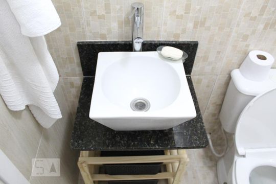 Banheiro de apartamento para alugar com 3 quartos, 77m² em Continental, Osasco