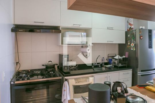 Cozinha de apartamento à venda com 2 quartos, 79m² em Água Branca, São Paulo