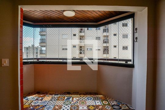 Sala de apartamento para alugar com 3 quartos, 136m² em Vila Gilda, Santo André