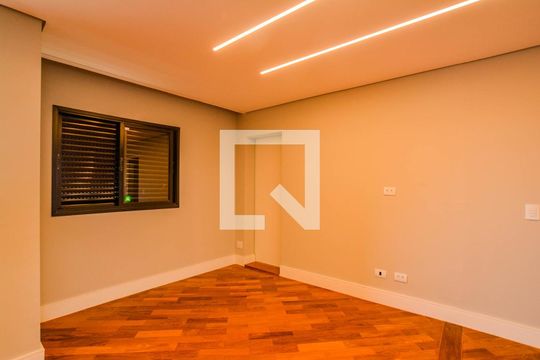 Sala de apartamento para alugar com 3 quartos, 136m² em Vila Gilda, Santo André
