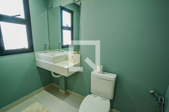 Lavabo de apartamento para alugar com 3 quartos, 136m² em Vila Gilda, Santo André