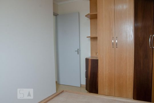 Quarto 1 de apartamento à venda com 2 quartos, 62m² em Vila Nivi, São Paulo