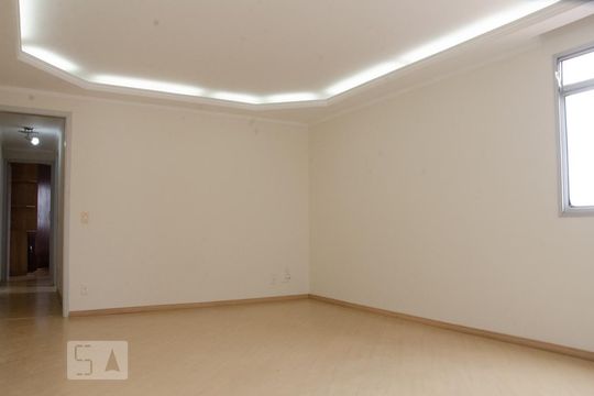 Apartamento para alugar com 2 quartos, 62m² em Vila Nivi, São Paulo