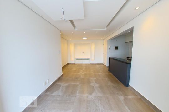 Sala de apartamento à venda com 2 quartos, 74m² em Vila Antonieta, Guarulhos