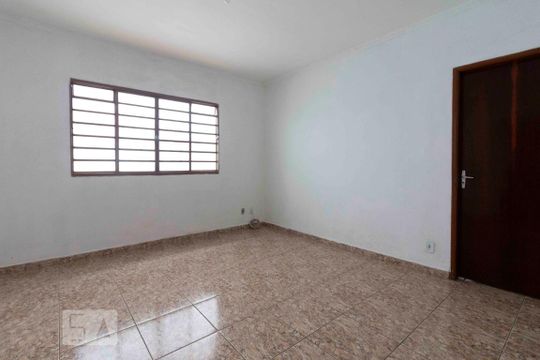 Kitnet/Studio à venda com 3 quartos, 270m² em Vila Marieta, São Paulo