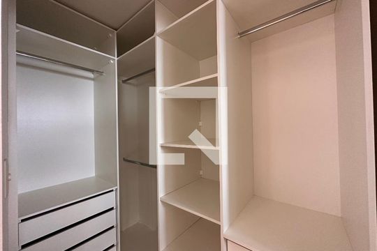 Closet de apartamento à venda com 4 quartos, 239m² em São Lucas, Belo Horizonte