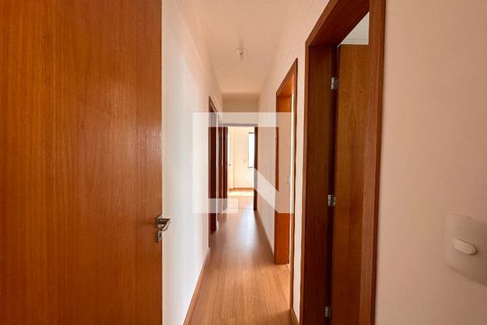 Corredor de apartamento à venda com 4 quartos, 239m² em São Lucas, Belo Horizonte
