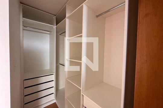 Closet de apartamento à venda com 4 quartos, 239m² em São Lucas, Belo Horizonte