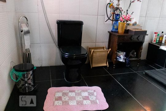 Banheiro 1 de casa à venda com 4 quartos, 147m² em Pacaembu, São Paulo