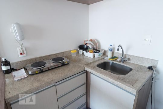 Cozinha de kitnet/studio para alugar com 1 quarto, 35m² em Vila da Saúde, São Paulo