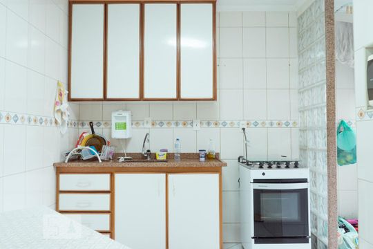 Cozinha de apartamento à venda com 2 quartos, 63m² em Vila Albertina, São Paulo