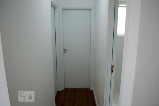Corredor de apartamento à venda com 2 quartos, 41m² em Vila Andrade, São Paulo