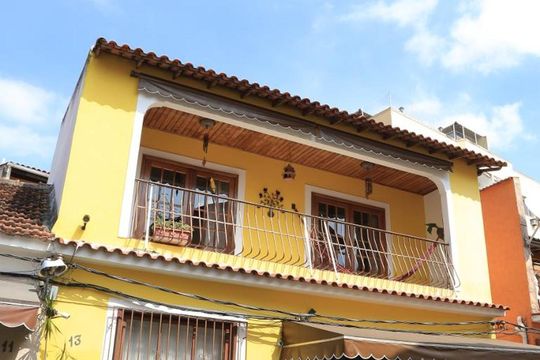 Fachada de casa de condomínio à venda com 3 quartos, 430m² em Andaraí, Rio de Janeiro