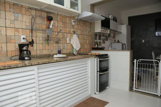 Cozinha de casa de condomínio à venda com 3 quartos, 430m² em Andaraí, Rio de Janeiro