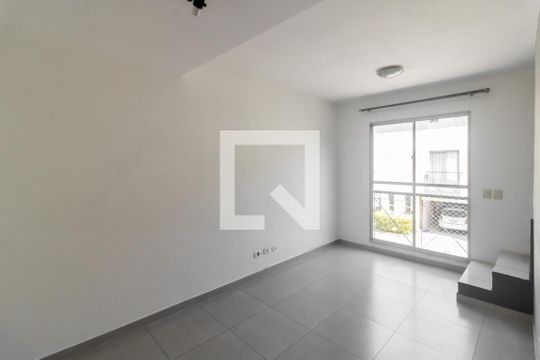 Casa de Condomínio para alugar com 2 quartos, 133m² em Vila Talarico, São Paulo