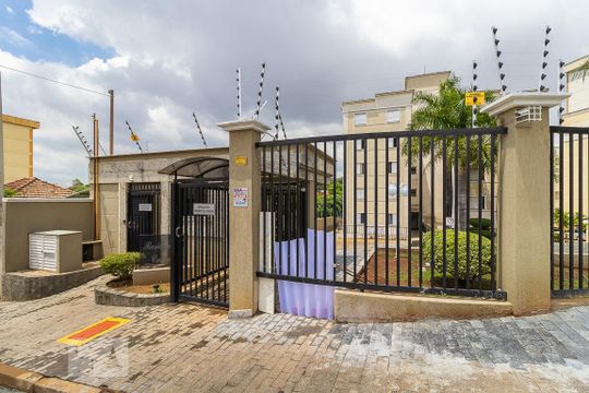 Fachada e portaria de apartamento para alugar com 2 quartos, 46m² em Vila Industrial, Campinas