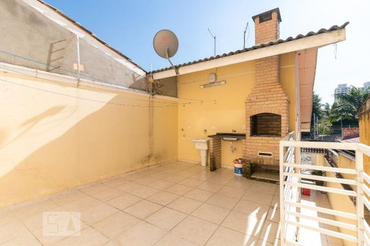 Churrasqueira e área de serviço de casa à venda com 3 quartos, 159m² em Vila Paulista, Guarulhos