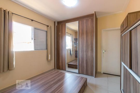 Quarto 1 suíte de casa à venda com 3 quartos, 159m² em Vila Paulista, Guarulhos