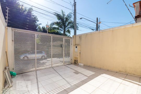 Garagem de casa à venda com 3 quartos, 159m² em Vila Paulista, Guarulhos