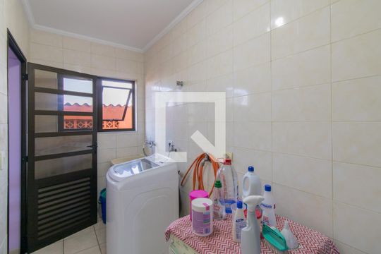 Área de Serviço de casa à venda com 4 quartos, 376m² em Jardim Tranqüilidade, Guarulhos