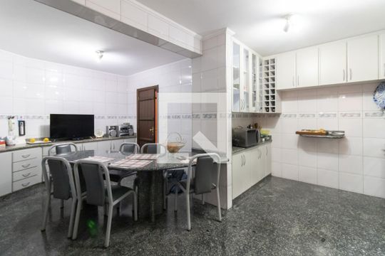 Cozinha de casa à venda com 4 quartos, 376m² em Jardim Tranqüilidade, Guarulhos