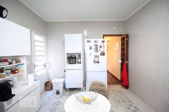 Cozinha de casa para alugar com 2 quartos, 220m² em Jabaquara, São Paulo