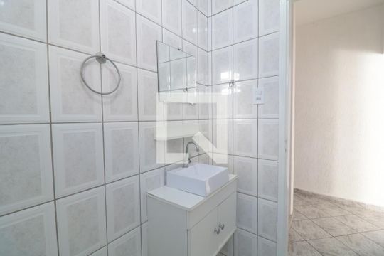 Banheiro de casa à venda com 3 quartos, 143m² em Jardim Analia Franco, São Paulo