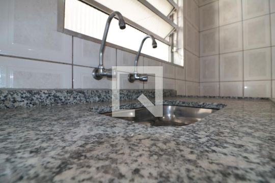 Cozinha  -pia de casa à venda com 3 quartos, 143m² em Jardim Analia Franco, São Paulo