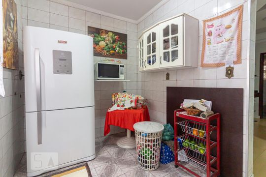 Cozinha de casa à venda com 3 quartos, 180m² em Vila Yara, Osasco