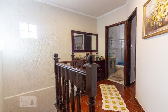 Hall de casa à venda com 3 quartos, 180m² em Vila Yara, Osasco
