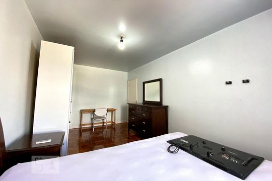 Quarto de apartamento à venda com 1 quarto, 70m² em Centro, São Leopoldo
