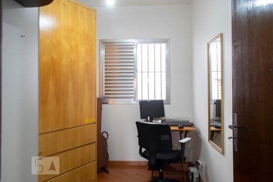 QUARTO 1 de casa à venda com 4 quartos, 209m² em Jardim São Paulo(Zona Norte), São Paulo