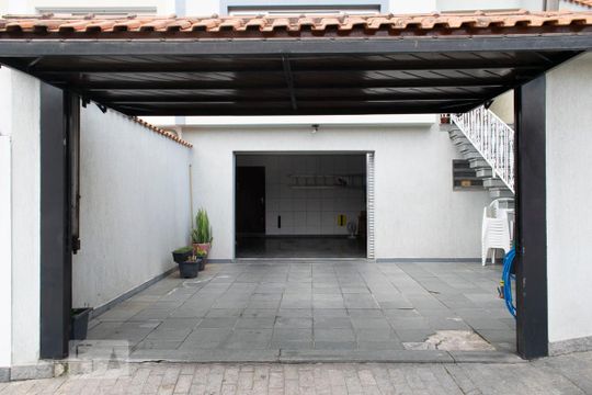 FACHADA de casa à venda com 4 quartos, 209m² em Jardim São Paulo(Zona Norte), São Paulo