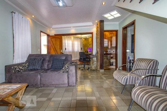 Sala de casa à venda com 3 quartos, 180m² em Vila Oratorio, São Paulo